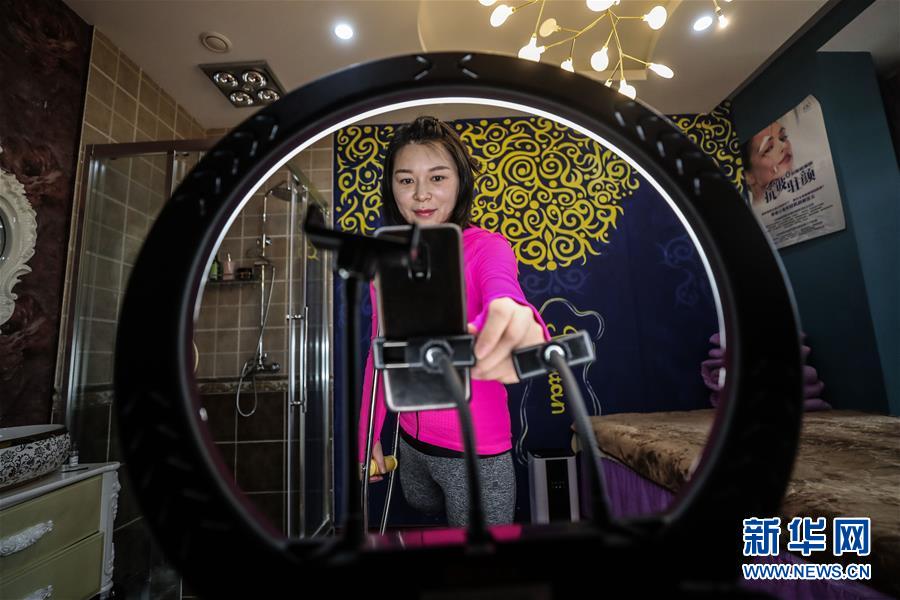 （在習(xí)近平新時(shí)代中國(guó)特色社會(huì)主義思想指引下&mdash;&mdash;新時(shí)代新作為新篇章&middot;習(xí)近平總書記關(guān)切事&middot;圖文互動(dòng)）（1）打開(kāi)生活的正確方式：更衛(wèi)生、更健康！