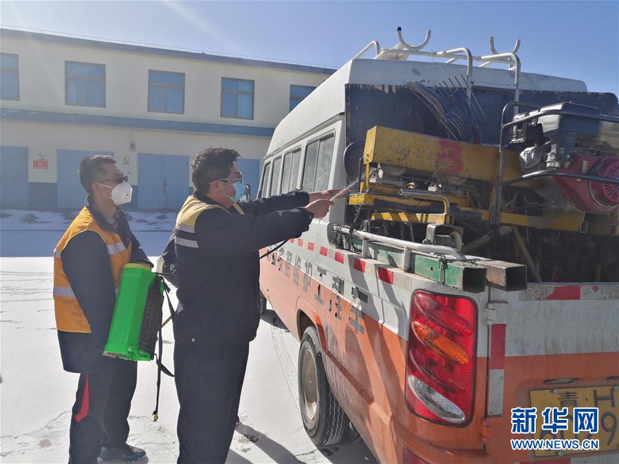 (新華全媒頭條·圖文互動)(14)用腳步和忠誠守護(hù)雪域天路——記青藏鐵路望昆線路車間副主任于本蕃