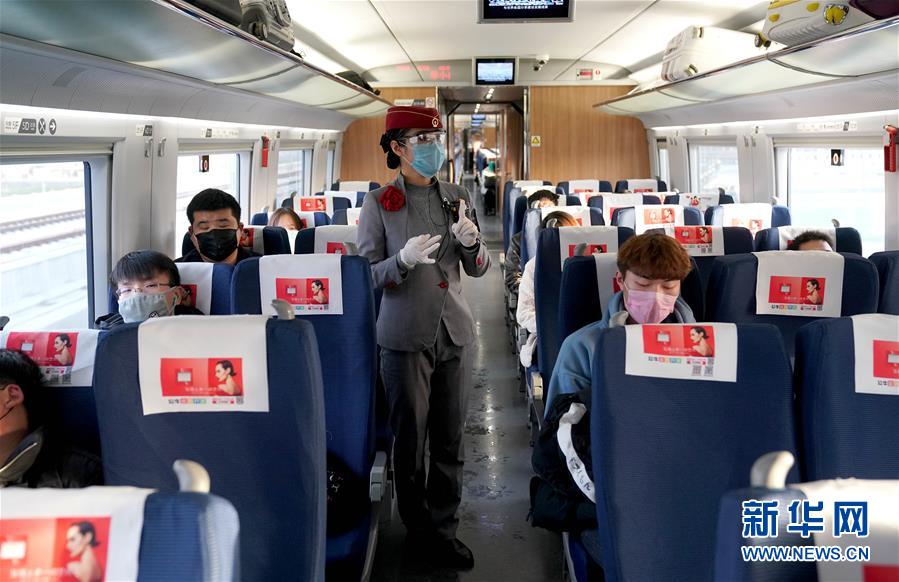 （聚焦疫情防控&middot;圖文互動(dòng)）（5）團(tuán)結(jié)起來(lái)！我們?nèi)f眾一心！&mdash;&mdash;中國(guó)抗疫人民力量的生動(dòng)實(shí)踐