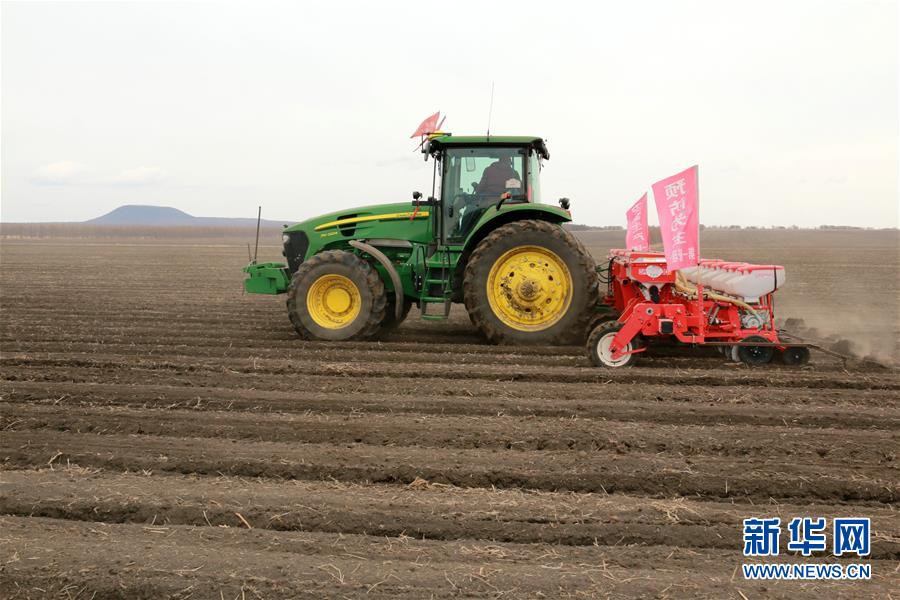 （新華全媒頭條&middot;圖文互動(dòng)）（7）讓中國(guó)飯碗端得更牢&mdash;&mdash;&ldquo;中華糧倉(cāng)&rdquo;春耕剪影