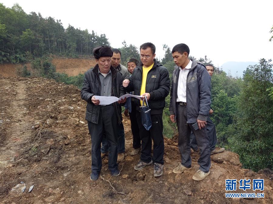 （決戰(zhàn)決勝脫貧攻堅(jiān)&middot;圖文互動）（2）&ldquo;80后&rdquo;北大畢業(yè)生蘇勇力：第一書記的6年&ldquo;扶貧路&rdquo;