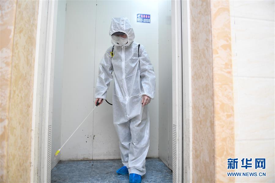 （聚焦疫情防控&middot;圖文互動）（1）吉林省15日新增本地新冠肺炎確診病例2例 當(dāng)?shù)剡M一步擴大核酸檢測范圍