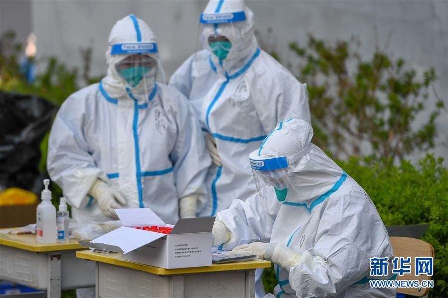 （聚焦疫情防控&middot;圖文互動）（3）吉林省15日新增本地新冠肺炎確診病例2例 當(dāng)?shù)剡M一步擴大核酸檢測范圍