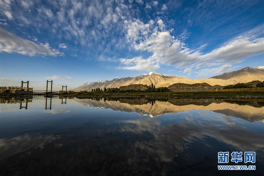 （新華全媒頭條&middot;圖文互動(dòng)）（10）飛吧，&ldquo;帕米爾雄鷹&rdquo;！