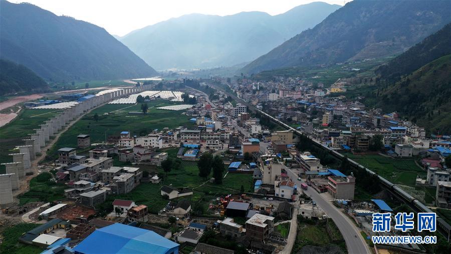 （新華全媒頭條&middot;圖文互動(dòng)）（13）自強(qiáng)的力量&mdash;&mdash;成昆鐵路通車(chē)50年記