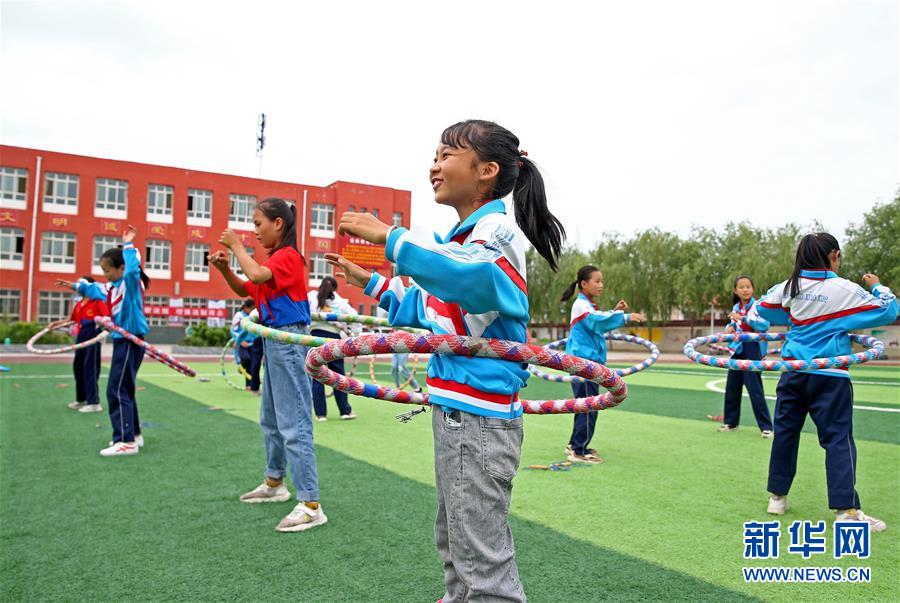 （新華全媒頭條&middot;走向我們的小康生活&middot;圖文互動(dòng)）（14）23萬人的命運(yùn)轉(zhuǎn)折&mdash;&mdash;我國最大易地生態(tài)移民安置區(qū)的脫貧密碼