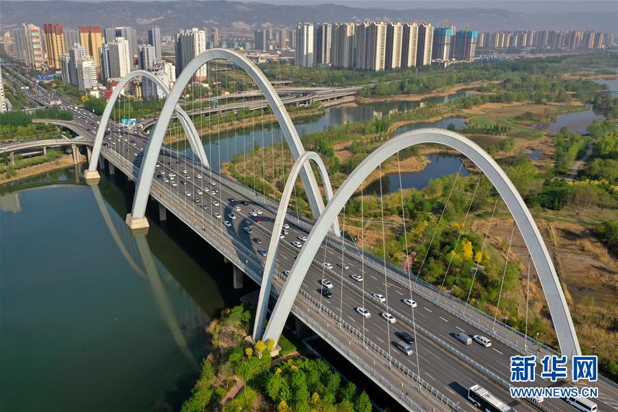 （走向我們的小康生活&middot;圖文互動）（6）一年一個樣&mdash;&mdash;再現(xiàn)&ldquo;錦繡太原城&rdquo;的逐夢之旅