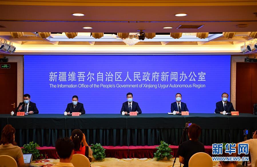 （聚焦疫情防控&middot;圖文互動(dòng)）烏魯木齊為大中專(zhuān)學(xué)生和特殊群體出疆開(kāi)辟&ldquo;綠色通道&rdquo;