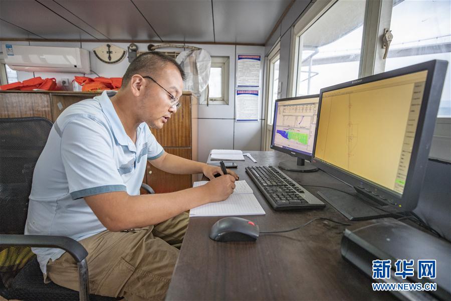 （防汛抗洪&middot;圖文互動(dòng)）（9）筑起防大汛的堅(jiān)強(qiáng)防線&mdash;&mdash;重慶防御長(zhǎng)江、嘉陵江過(guò)境洪峰現(xiàn)場(chǎng)記錄