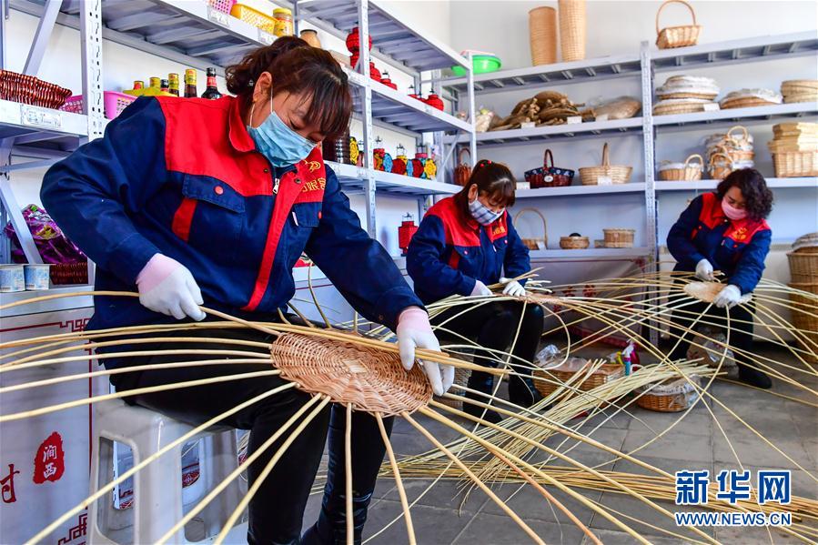（新華全媒頭條&middot;圖文互動(dòng)）（2）黃土地上向陽花開&mdash;&mdash;來自山西深度貧困地區(qū)的脫貧故事