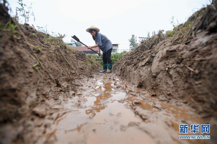 （新華全媒頭條&middot;圖文互動）（5）&ldquo;洪線&rdquo;逆險守家國&mdash;&mdash;抗洪一線的凡人星光