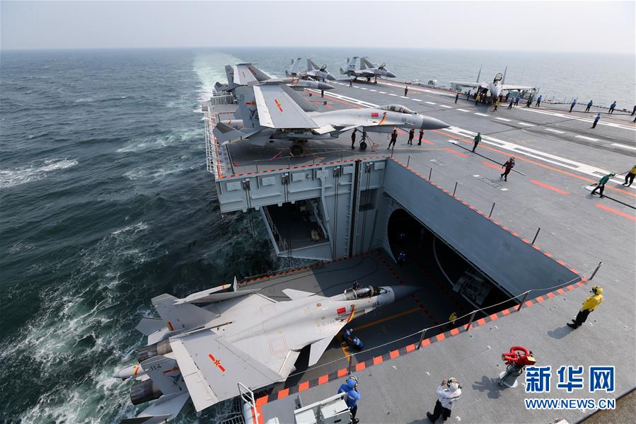 （在習(xí)近平強(qiáng)軍思想指引下&middot;我們在戰(zhàn)位報(bào)告&middot;圖文互動(dòng)）（6）奮飛在新時(shí)代的海天&mdash;&mdash;海軍某艦載航空兵部隊(duì)備戰(zhàn)打仗記事