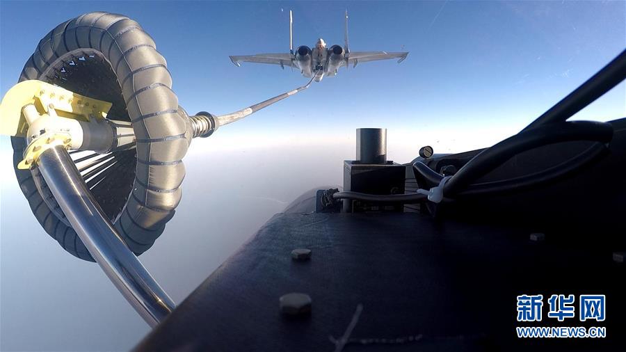 （在習(xí)近平強(qiáng)軍思想指引下&middot;我們在戰(zhàn)位報(bào)告&middot;圖文互動(dòng)）（9）奮飛在新時(shí)代的海天&mdash;&mdash;海軍某艦載航空兵部隊(duì)備戰(zhàn)打仗記事