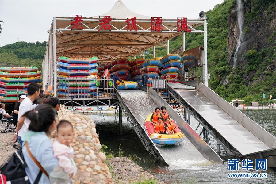 （新華全媒頭條&middot;走向我們的小康生活&middot;圖文互動(dòng)）（6）長城腳下，小康村串成&ldquo;珍珠鏈&rdquo;