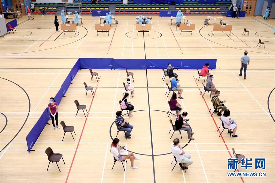 （圖文互動(dòng)）（3）&ldquo;身為醫(yī)護(hù)人員一分子，應(yīng)該出來幫忙&rdquo;&mdash;&mdash;參與新冠病毒社區(qū)檢測的香港醫(yī)護(hù)人員速寫