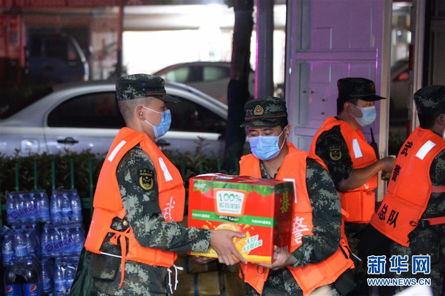 （在習(xí)近平新時(shí)代中國(guó)特色社會(huì)主義思想指引下&mdash;&mdash;新時(shí)代新作為新篇章&middot;習(xí)近平總書記關(guān)切事&middot;圖文互動(dòng)）（9）一切為了人民&mdash;&mdash;寫在全國(guó)防汛救災(zāi)取得階段性重大勝利之時(shí)