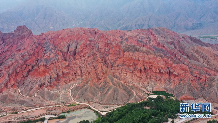 （新華全媒頭條&middot;走向我們的小康生活&middot;決戰(zhàn)決勝脫貧攻堅(jiān)&middot;圖文互動）（7）高原上綻放的光芒&mdash;&mdash;來自青海攻克深度貧困堡壘的故事