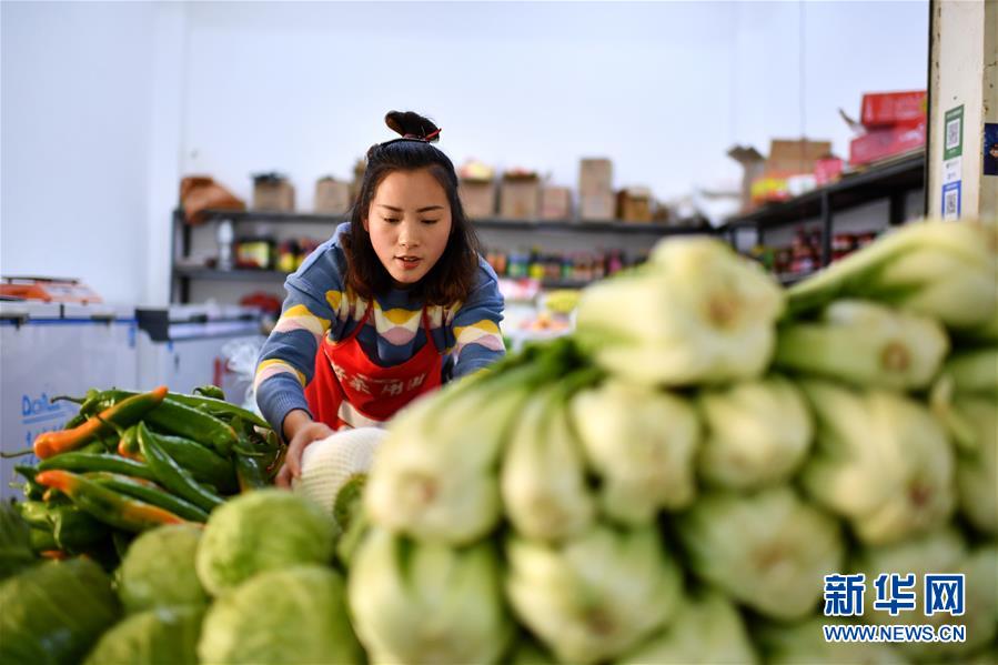 （西藏昌都解放70周年&middot;圖文互動(dòng)）（5）高原小鎮(zhèn)&ldquo;搬&rdquo;來(lái)一家&ldquo;商業(yè)綜合體&rdquo;