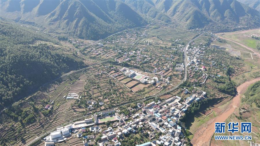 （坐著高鐵看中國(guó)&middot;圖文互動(dòng)）（4）走成昆，感受闖過(guò)禁區(qū)的光影記錄