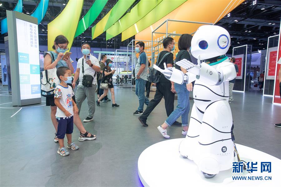 （新華全媒頭條&middot;圖文互動(dòng)）（9）擘畫新藍(lán)圖 開(kāi)啟新征程&mdash;&mdash;寫在黨的十九屆五中全會(huì)召開(kāi)之際