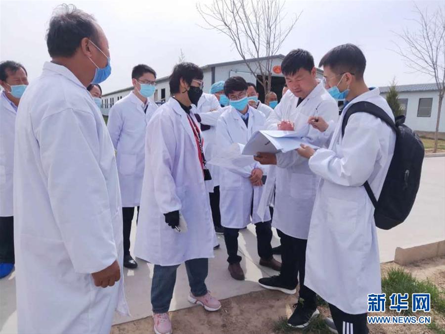 （青春的夢(mèng)想 青春的奮斗&middot;圖文互動(dòng)）（5）年輕，就要無(wú)悔擔(dān)當(dāng)&mdash;&mdash;青春在奉獻(xiàn)中閃光