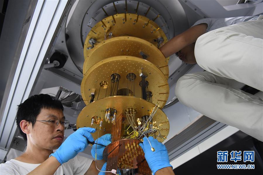 （青春的夢(mèng)想 青春的奮斗&middot;圖文互動(dòng)）（4）年輕，就要無(wú)悔擔(dān)當(dāng)&mdash;&mdash;青春在奉獻(xiàn)中閃光