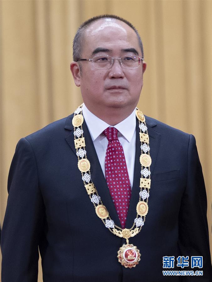 （抗疫先進(jìn)事跡&middot;圖文互動(dòng)）（1）張定宇：疫情&ldquo;暴風(fēng)眼&rdquo;里，&ldquo;漸凍&rdquo;之軀與時(shí)間賽跑