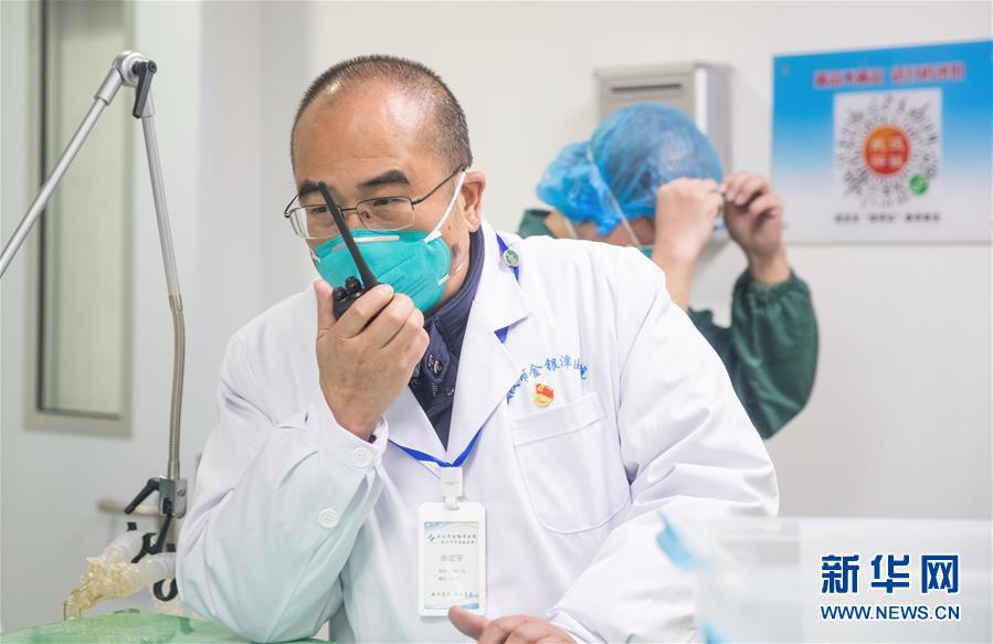 （抗疫先進(jìn)事跡&middot;圖文互動(dòng)）（5）張定宇：疫情&ldquo;暴風(fēng)眼&rdquo;里，&ldquo;漸凍&rdquo;之軀與時(shí)間賽跑