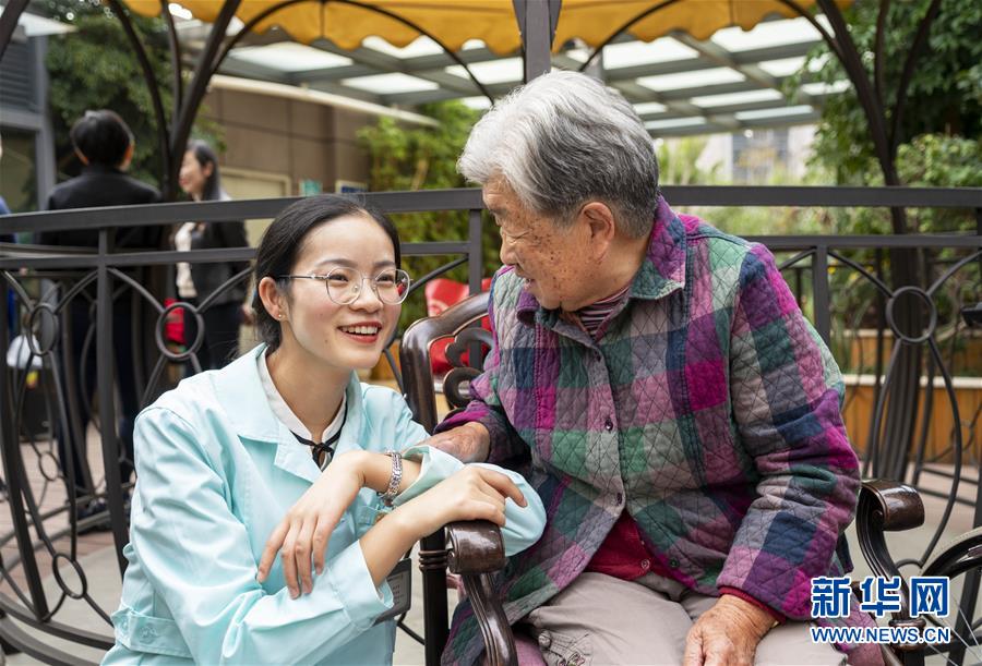 （新華全媒頭條&middot;五中全會(huì)精神在基層&middot;圖文互動(dòng)）（3）奮發(fā)新青年　逐夢新征程&mdash;&mdash;各地青年學(xué)習(xí)貫徹落實(shí)五中全會(huì)精神觀察