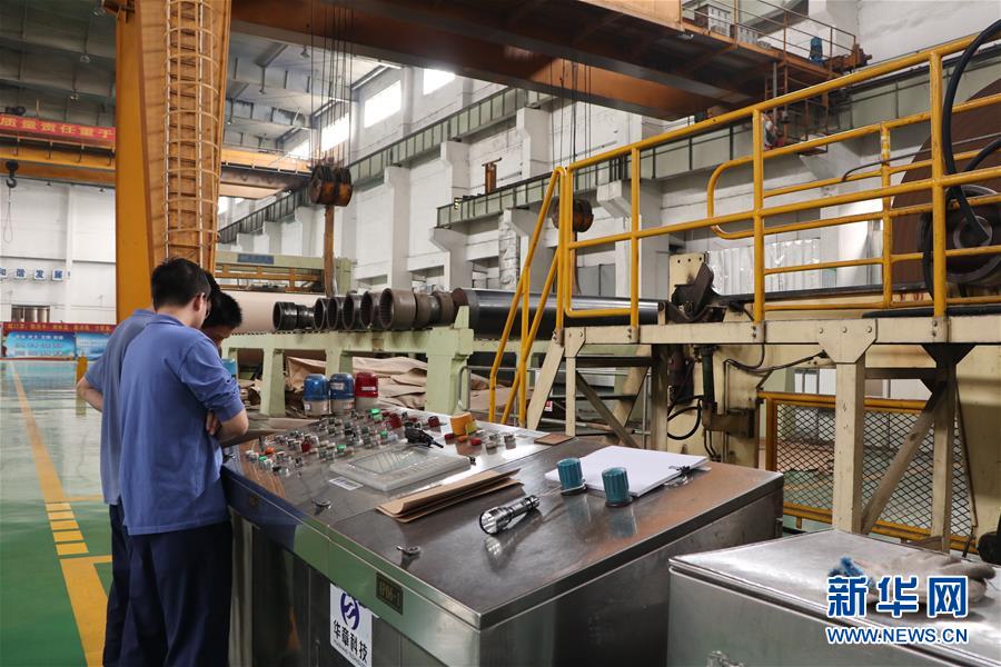 （全面建成小康社會&ldquo;百城千縣萬村調(diào)研行&rdquo;&middot;圖文互動）（2）產(chǎn)業(yè)強(qiáng)起來 精神富起來&mdash;&mdash;廣東潢涌&ldquo;落后地&rdquo;變&ldquo;明星村&rdquo;的小康之路