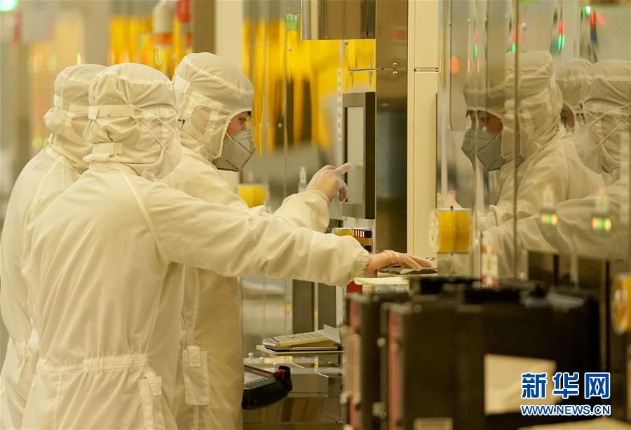 （新華全媒頭條&middot;迎接兩會(huì)特別報(bào)道&middot;圖文互動(dòng)）（8）不同尋常的兩會(huì) 萬眾一心的力量&mdash;&mdash;寫在2020年全國(guó)兩會(huì)召開之際