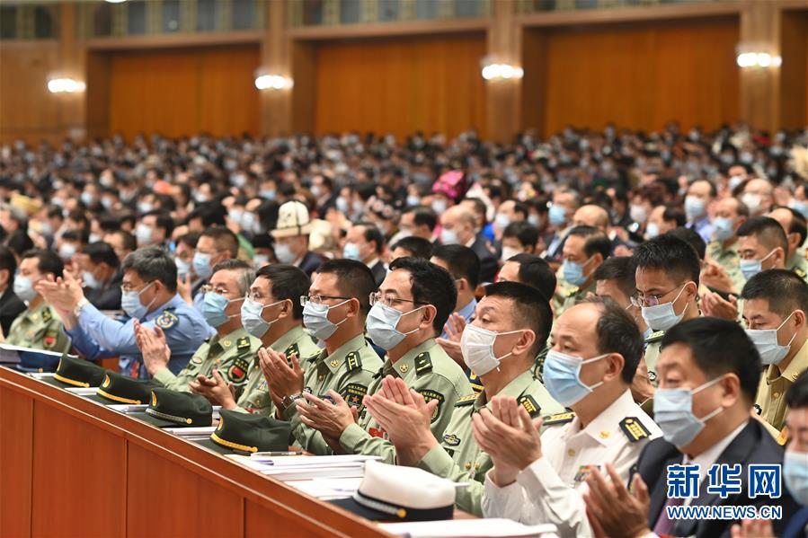 （兩會(huì)&middot;人大開幕&middot;XHDW）（28）十三屆全國人大三次會(huì)議在京開幕