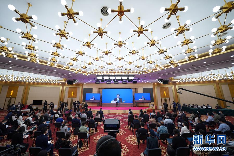 （兩會&middot;XHDW）（20）國務(wù)委員兼外交部長王毅回答中外記者提問