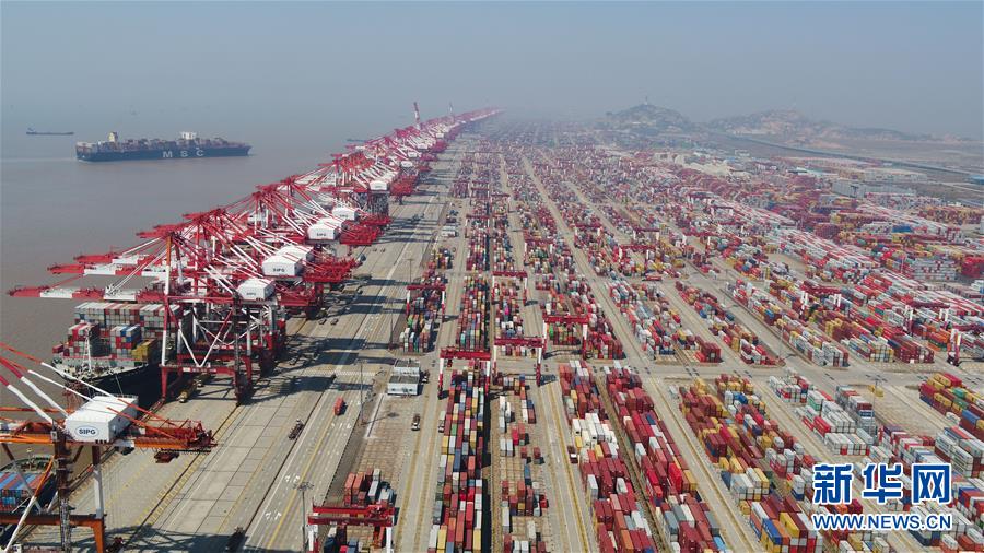 （新華全媒頭條&middot;兩會(huì)精神看落實(shí)&middot;圖文互動(dòng)）（9）培育新機(jī) 開辟新局&mdash;&mdash;落實(shí)全國兩會(huì)精神激發(fā)經(jīng)濟(jì)發(fā)展新動(dòng)能述評(píng)