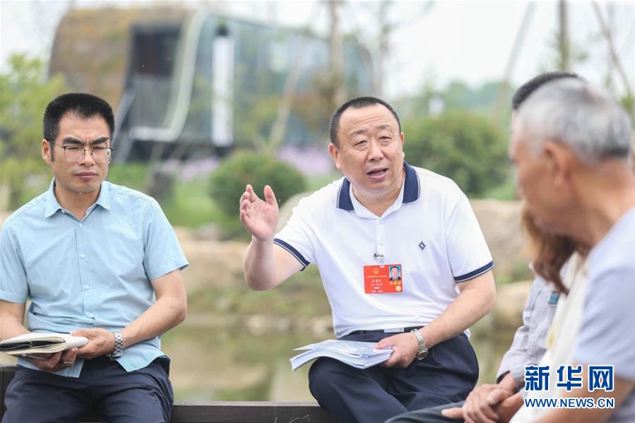 （新華全媒頭條&middot;兩會(huì)精神看落實(shí)&middot;圖文互動(dòng)）（2）整體謀劃、系統(tǒng)升級(jí)、全面提升&mdash;&mdash;落實(shí)全國(guó)兩會(huì)精神織牢織密公共衛(wèi)生防護(hù)網(wǎng)