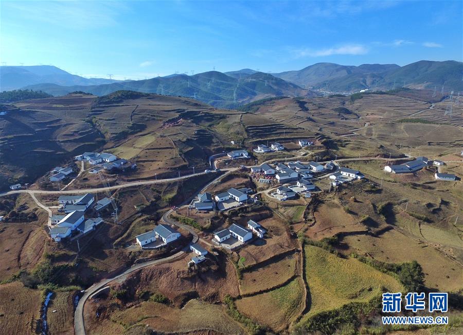 (新華全媒頭條·圖文互動(dòng))(10)潮起東方萬象新——以習(xí)近平同志為核心的黨中央團(tuán)結(jié)帶領(lǐng)全黨全軍全國各族人民貫徹落實(shí)黨的十九大精神紀(jì)實(shí)