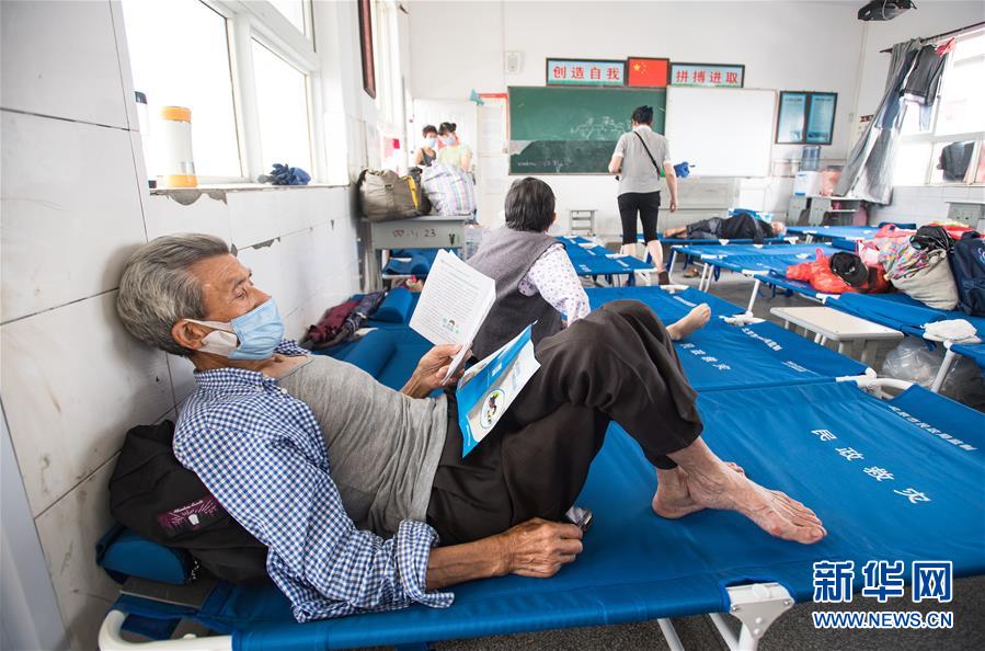 （在習(xí)近平新時代中國特色社會主義思想指引下&mdash;&mdash;新時代新作為新篇章&middot;習(xí)近平總書記關(guān)切事&middot;圖文互動）（5）戰(zhàn)疫魔,斗洪魔&mdash;&mdash;湖北全力應(yīng)對防疫、防汛疊加&ldquo;雙考&rdquo;