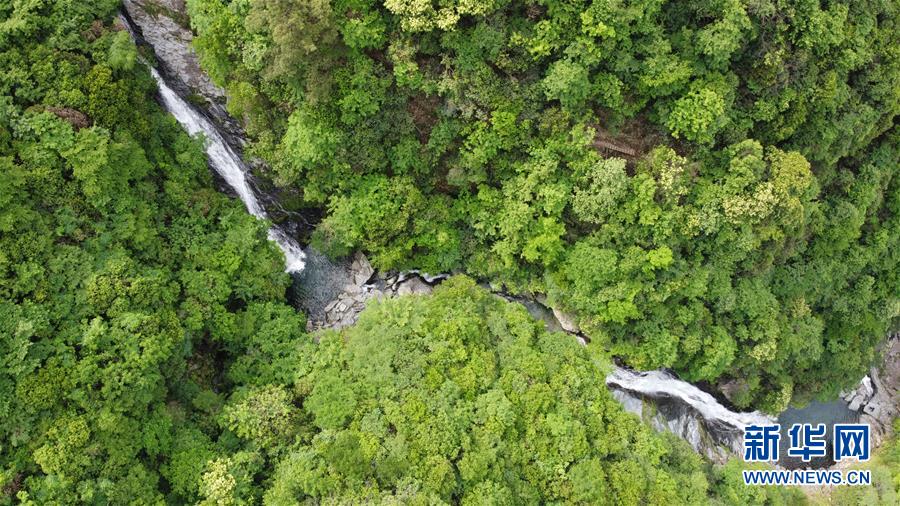 （在習(xí)近平新時(shí)代中國特色社會主義思想指引下&mdash;&mdash;新時(shí)代新作為新篇章&middot;習(xí)近平總書記關(guān)切事&middot;圖文互動(dòng)）（6）長三角的新答卷&mdash;&mdash;&ldquo;十三五&rdquo;收官之年的長三角一體化新故事