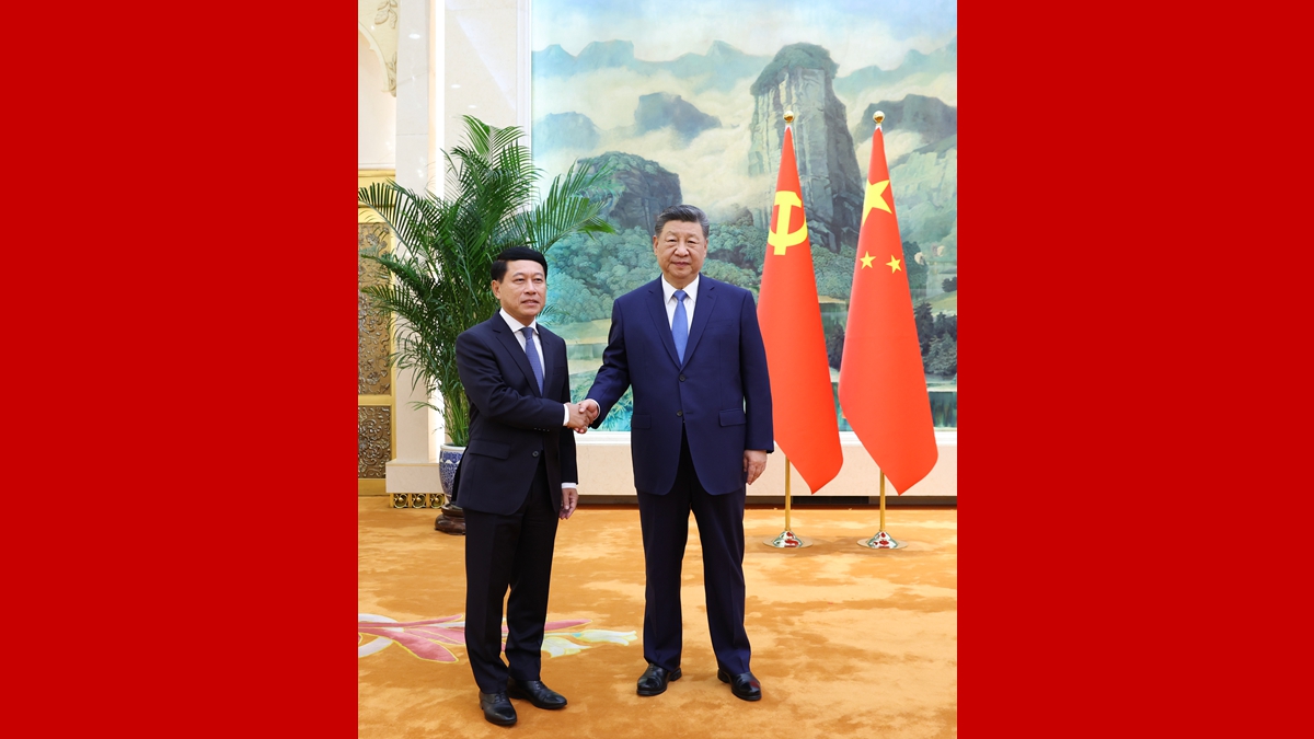 習(xí)近平會(huì)見老撾人民革命黨中央總書記、國家主席特使沙倫賽