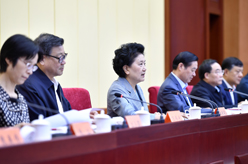 劉延?xùn)|在中國社會科學院建院40周年慶祝大會上宣讀習近平的賀信