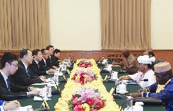 杜青林與幾內亞經(jīng)濟社會理事會主席迪亞洛會談