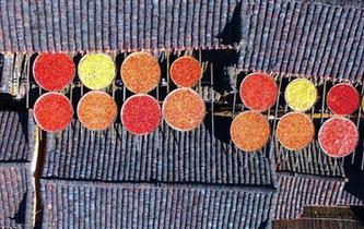 航拍江西婺源篁嶺獨特&ldquo;曬秋&rdquo;景觀