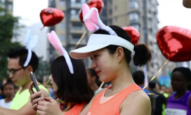 影像馬拉松②|馬拉松影像這門(mén)生意：向著&ldquo;朝陽(yáng)&rdquo;奔跑