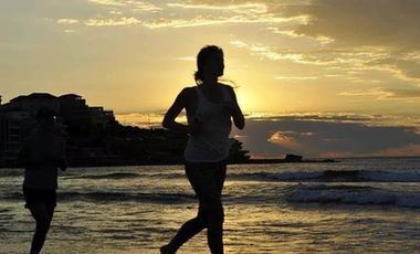 打好心理防疫戰(zhàn)，從堅(jiān)持運(yùn)動(dòng)做起！