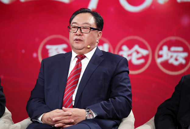 國投未來就是要實(shí)實(shí)在在地往老百姓最關(guān)心的醫(yī)藥、質(zhì)量、健康養(yǎng)老、環(huán)境治理等方面轉(zhuǎn)型