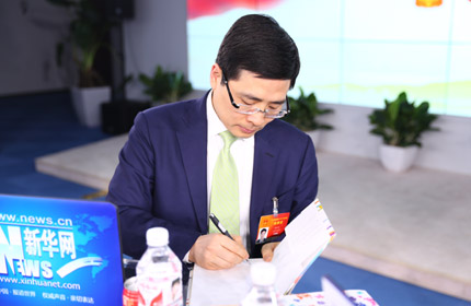 從中國(guó)制造到中國(guó)智造的轉(zhuǎn)型過(guò)程中要認(rèn)識(shí)到制造業(yè)的外移問(wèn)題帶來(lái)的影響。