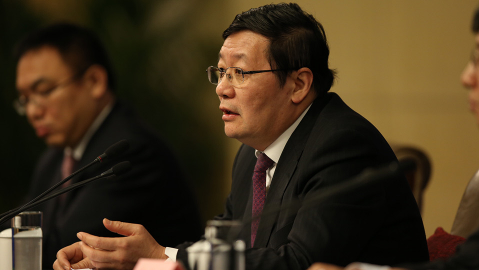 樓繼偉就&ldquo;財政工作和財稅改革&rdquo;答記者問