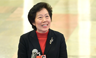 審計(jì)署審計(jì)長(zhǎng)胡澤君在&ldquo;部長(zhǎng)通道&rdquo;接受采訪(fǎng)