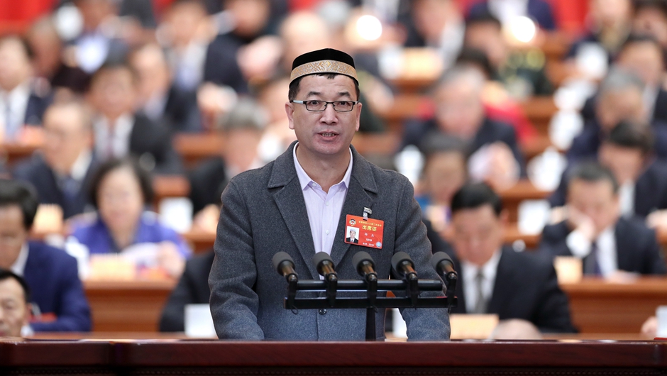 新疆維吾爾自治區(qū)呼圖壁縣政協(xié)副主席、伊斯蘭教協(xié)會(huì)會(huì)長(zhǎng)，呼圖壁縣城鎮(zhèn)陜西寺阿訇 楊杰