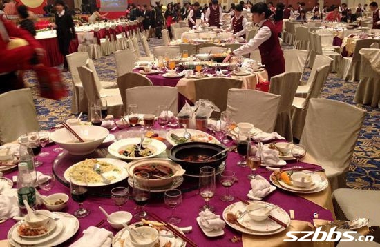 嚴(yán)格監(jiān)督，剎住浪費(fèi)歪風(fēng)